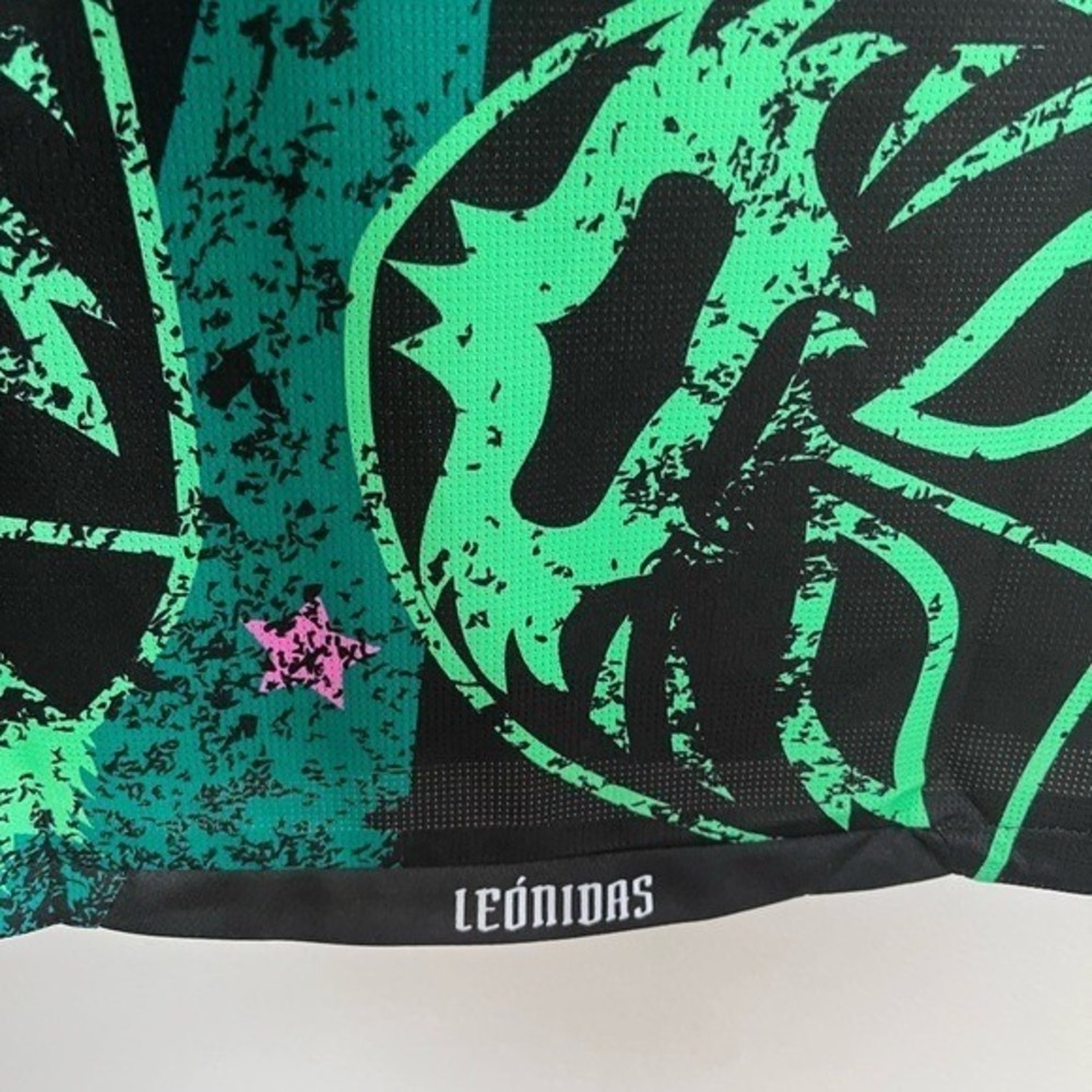 Charly Club Leon Lucha Libre AAA 30th Anniversary Soccer Jersey Green Mens Med - Picture 9 of 10